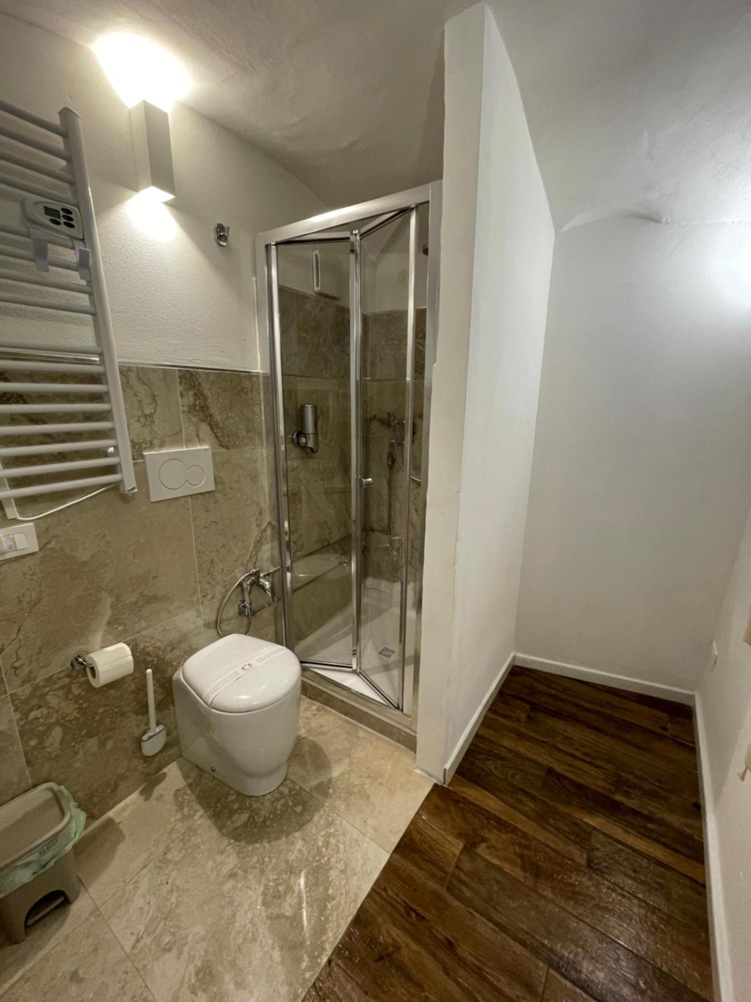 Luxury 4 Al Duomo Di Parma Apartment Ngoại thất bức ảnh