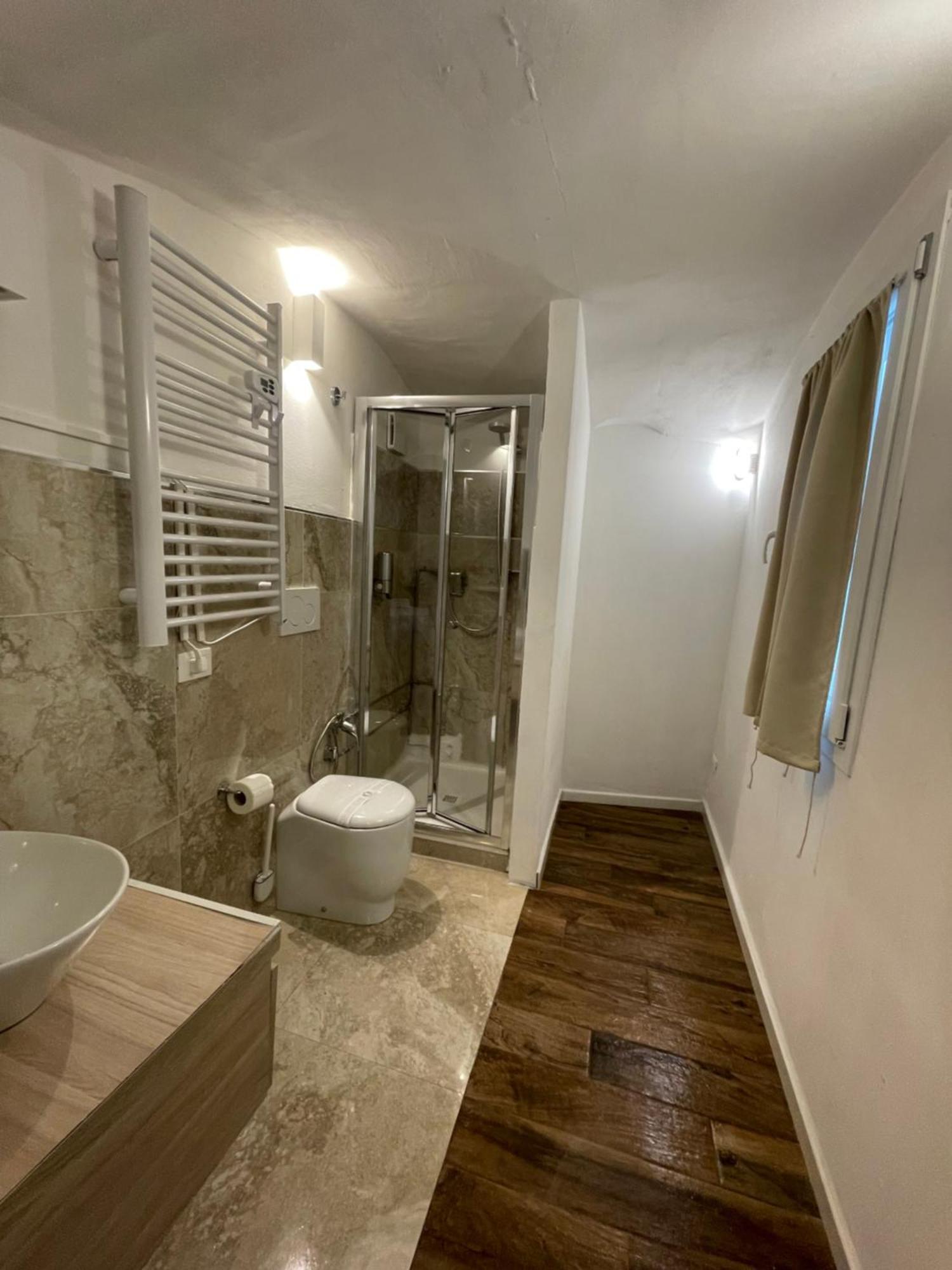 Luxury 4 Al Duomo Di Parma Apartment Ngoại thất bức ảnh